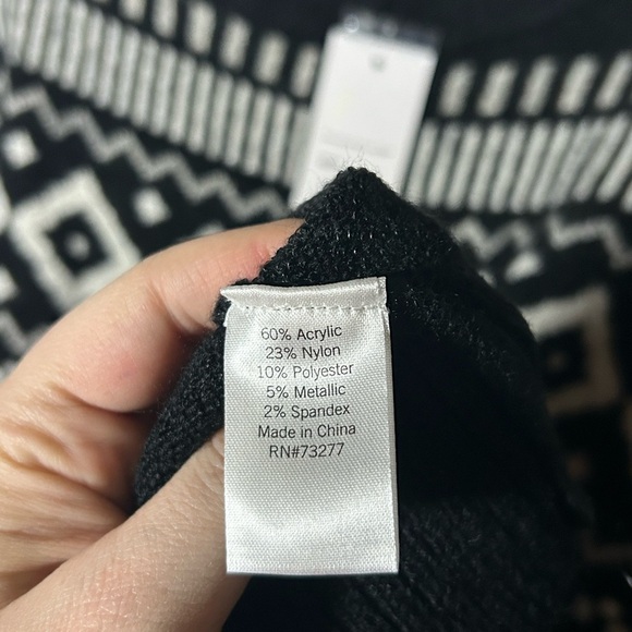 NEW Evri Black + White Winter Patterned Sweater, Women’s 3X, Metallic Detailing - Picture 5 of 7